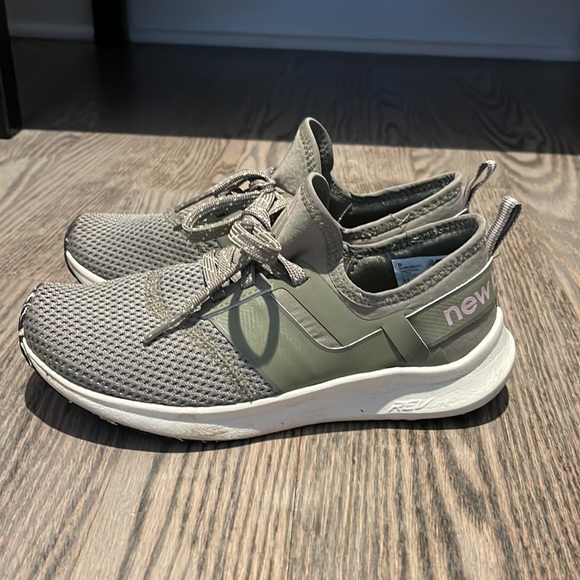 New balance comfort insert sneaker - Picture 3 of 4